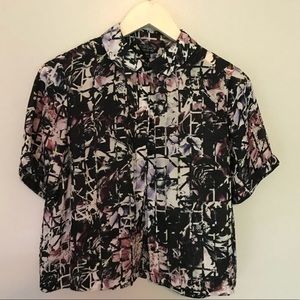 TopShop Cropped Button Down Short Sleeve Floral
